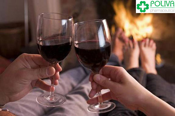 Uống một chút rượu vang có thể khơi gợi sự ham muốn và cảm giác gần gũi.