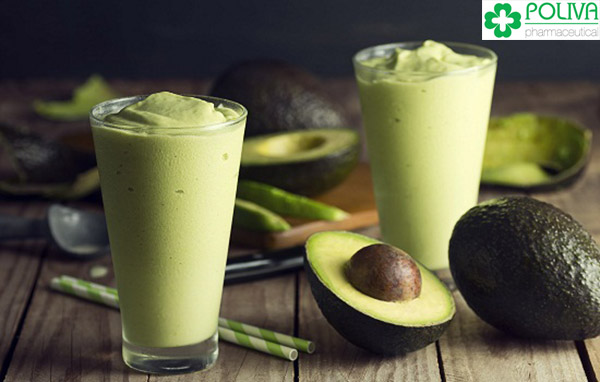 Nếu không ăn được trực tiếp quả bơ, bạn có thể chế thành sinh tố bơ để dễ thưởng thức hơn.