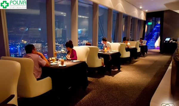 Quán cafe với không gian yên tĩnh đủ để hai người tâm sự