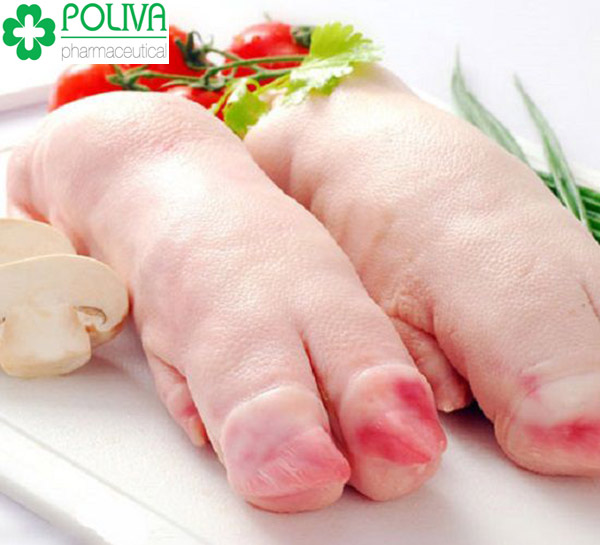 Chân giò giúp bổ sung lượng sữa cho bé