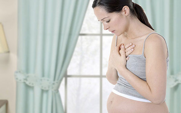 Coi thường chứng khó thở khi mang thai mẹ bầu sẽ phải hối hận