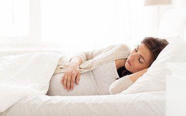 Mách mẹ chọn tư thế ngủ khi mang thai an toàn, ngon giấc
