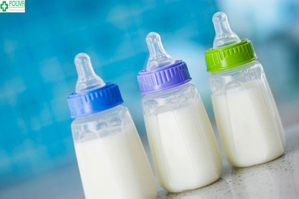 Thường sữa mẹ bao gồm sữa non và sữa già. Với mỗi loại sữa có màu khác nhau