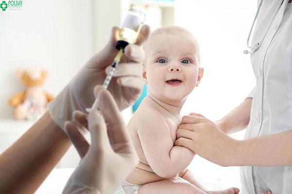 Tiêm phòng cho trẻ sơ sinh giúp bé ngăn ngừa virus, vi khuẩn tấn công cơ thể bé