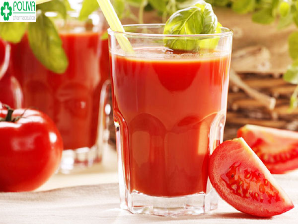 Say rượu nên uống nước ép cà chua giải rượu