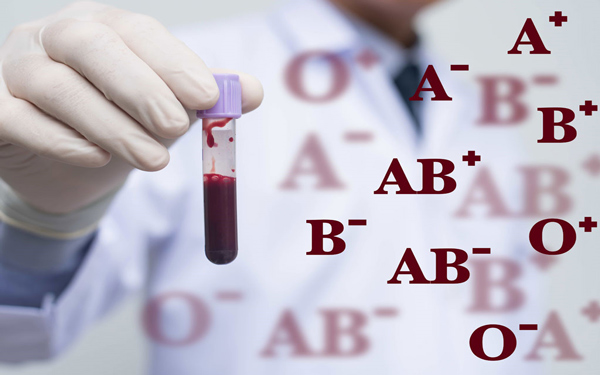 Các nhóm máu hiếm khác các nhóm máu cơ bản ở điểm nào?