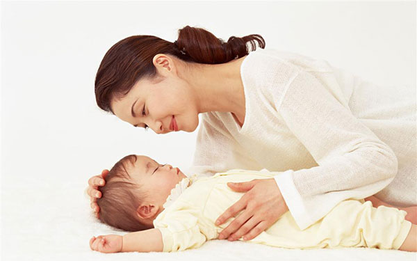 Mẹo vặt cho trẻ sơ sinh giúp bé khỏe, mẹ yên tâm