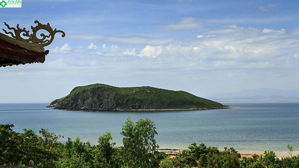 Vẻ đẹp của Đảo Yến nhìn từ phía xa