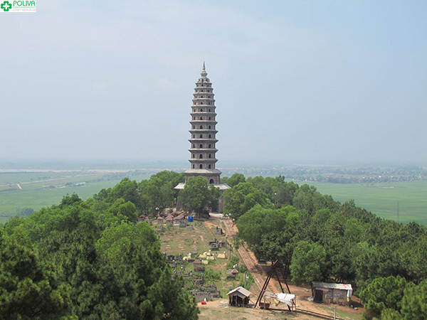 Bảo tháp Chùa Phật Tích.