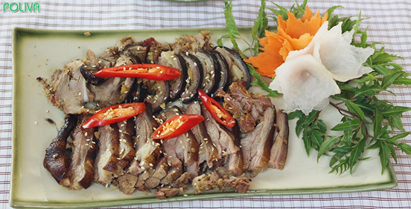 Thịt dê Ninh Bình - đặc sản hấp dẫn du khách không nên bỏ qua.