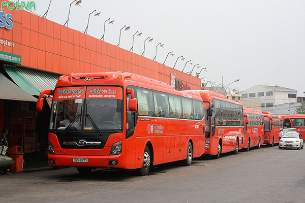 Xe khách tới Nha Trang là phương tiện tiết kiệm cho hành khách.