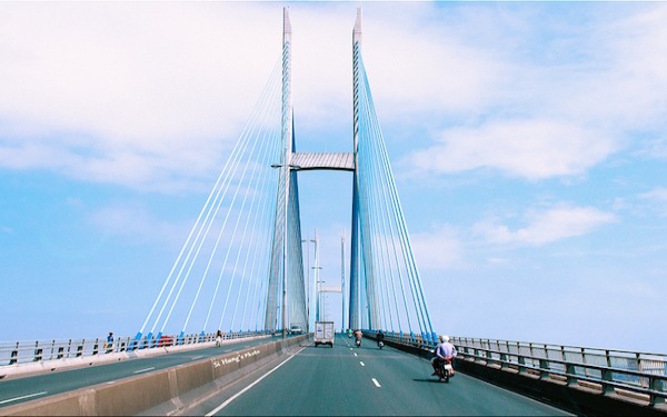 Cầu Mỹ Thuận đẹp hiện đại là huyết mạch của tỉnh Tiền Giang