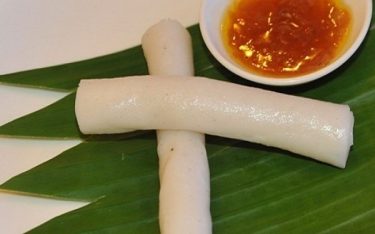 Bánh gật gù đặc sản “bình dân” vùng biển Quảng Ninh