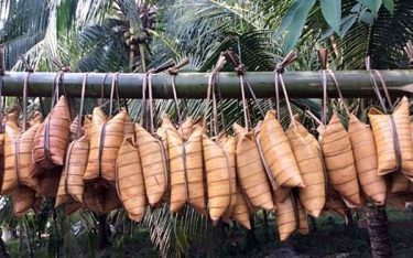 Bánh lá dừa Bến Tre: Món ngon bổ rẻ từ miền đất phương Nam