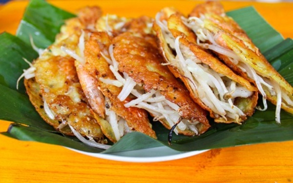 Bánh xèo mực – Đặc sản mang dư vị của biển cả Nha Trang