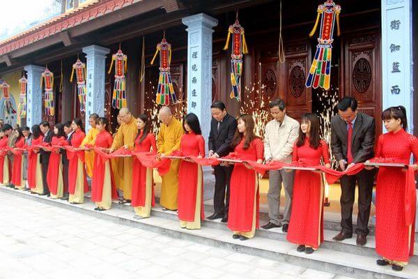 Lễ cắt băng khánh thành nhà thờ Tổ trong chùa Tích Sơn 