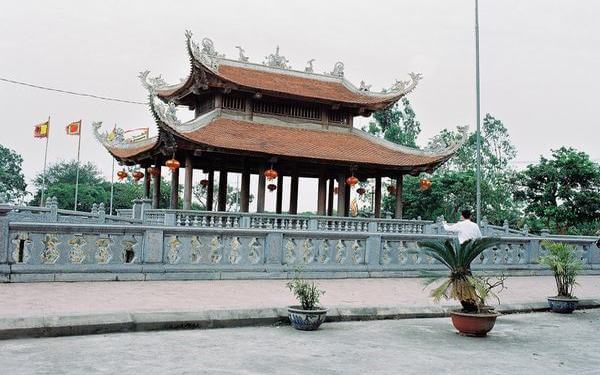 Đền Lảnh Giang: Điểm đến văn hóa tâm linh nổi tiếng Hà Nam