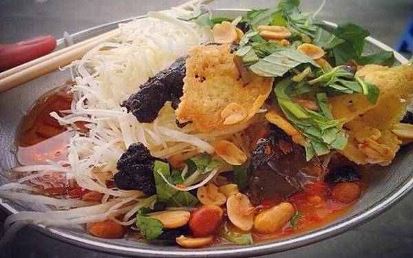 Gỏi khô bò xứng danh món ăn vặt đệ nhất Sài Gòn