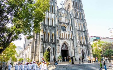 Nhà Thờ Lớn Hà Nội: Nhà thờ có kiến trúc độc đáo của Việt Nam
