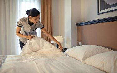 Nội quy khách sạn: 6 yêu cầu nhân viên buồng phòng phải đáp ứng được