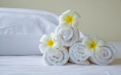 Cách giặt khăn bông khách sạn đảm bảo trắng sạch, thơm tho