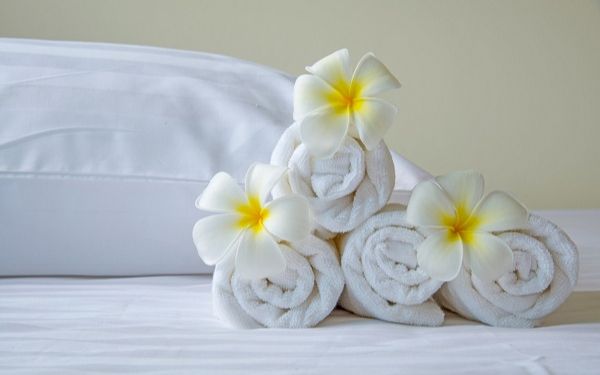 Cách giặt khăn bông khách sạn đảm bảo trắng sạch, thơm tho