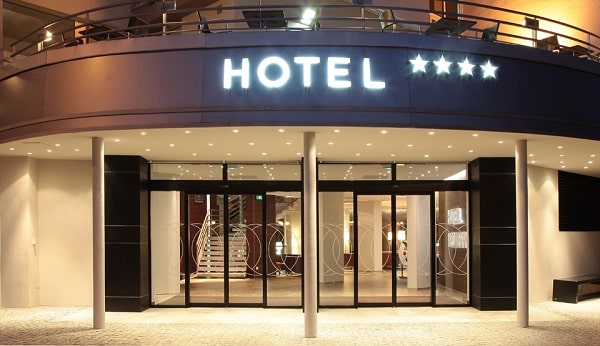 Vì sao khách sạn, resort nên chọn dịch vụ chụp ảnh kiến trúc khách sạn?