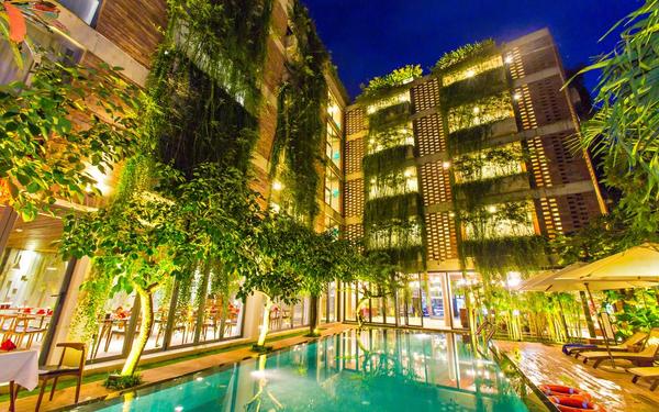 Thiết kế khách sạn xanh nổi bật trong lòng thành phố
