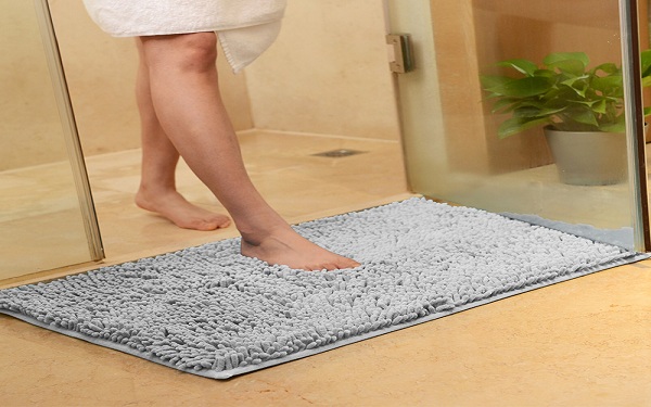 4 công dụng hữu ích của chiếc thảm chùi chân nhà vệ sinh khách sạn