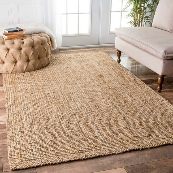 Những chiếc thảm được chế tác từ chất liệu thiên nhiên như cói, tre mang lại cảm giác dễ chịu và gần gũi