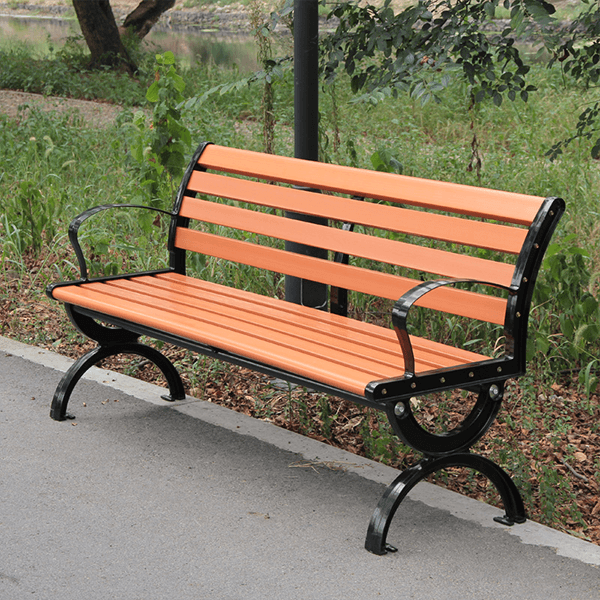 Ghế công viên bằng gỗ màu vàng nhạt
