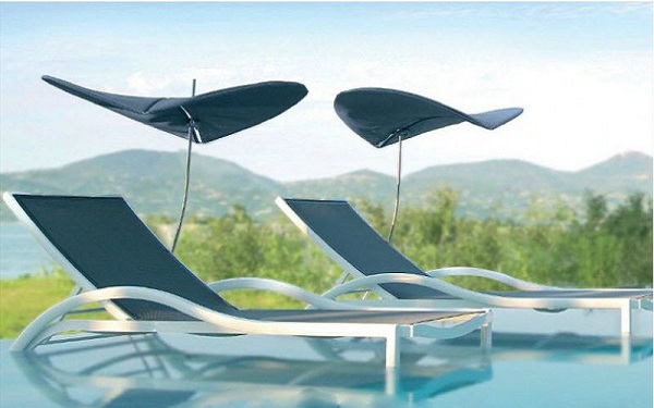 Bộ phận mái che của ghế bể bơi được thiết kế với đa dạng kiểu dáng, phong cách đem đến sự độc đáo cùng trải nghiệm tiện nghi