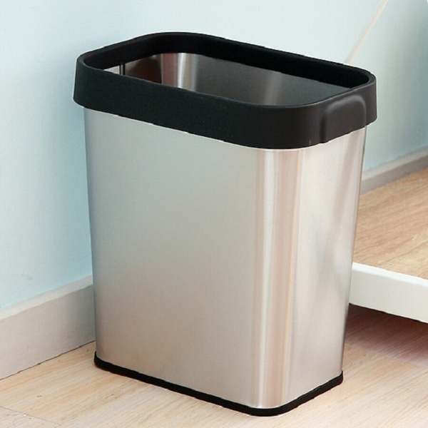 Loại thùng rác inox hoặc nhựa với kích thước vừa phải cùng kiểu dáng cân đối như này được sử dụng khá nhiều ở khu vực ăn uống trong nhà hàng