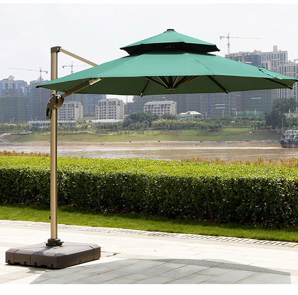 Liên hệ Poliva để đặt mua ô dù lệch tâm cao cấp