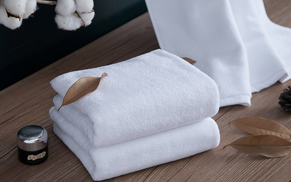 Vì sao khăn tắm dùng trong khách sạn 5 sao luôn làm từ chất liệu cotton?