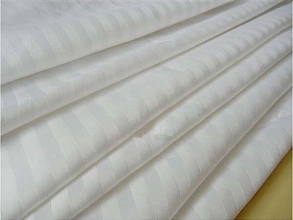 Vải cotton pha satin có độ bóng và sự mềm mại nhất định
