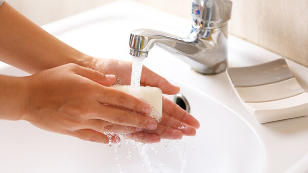 Xà bông khách sạn giúp loại bỏ vi khuẩn, làm sạch da tay