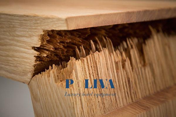 Vì được làm từ gỗ thường có tính hút ẩm cao nên dễ bị mục rữa