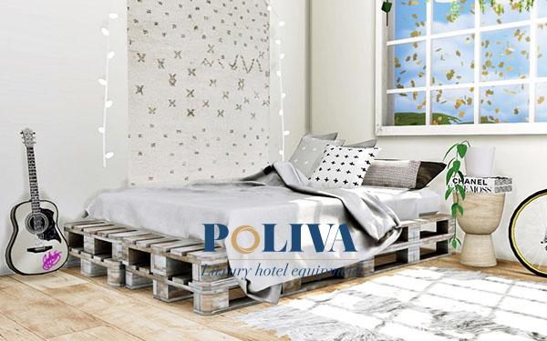 Homestay nên sử dụng giường pallet gỗ, kim loại hay giường pallet nhựa?