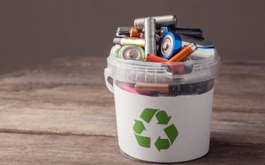 15 vật dụng không bỏ vào thùng rác – Nhất định phải nhớ