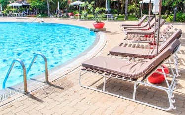 Địa chỉ cung cấp ghế bể bơi HCM bền đẹp, cao cấp và uy tín