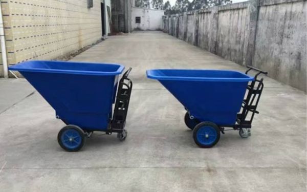 Xe đẩy rác bằng nhựa 450l