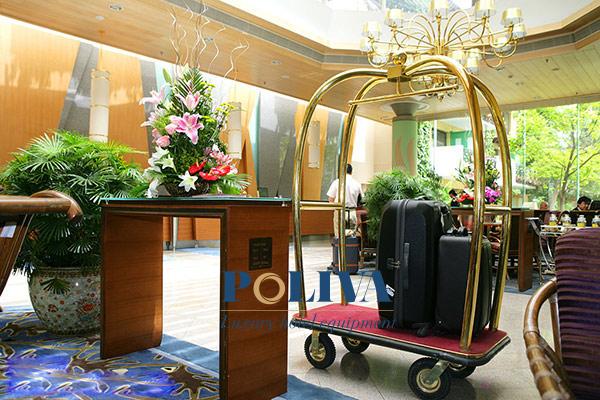 Khách sạn nhất định phải sở hữu 1 số xe đẩy hành lý