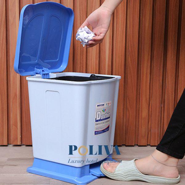 Thùng rác nhựa đạp chân bỏ rác dễ dàng, hợp vệ sinh