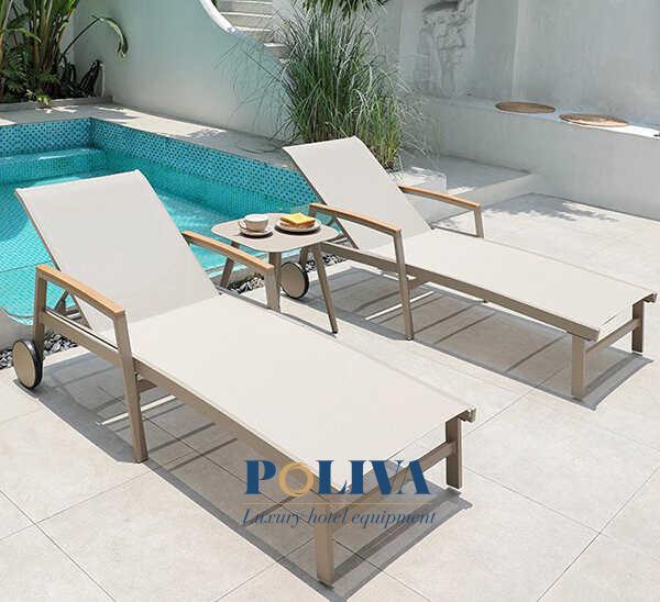Thiết kế ghế tắm nắng tông trắng thanh lịch theo phong cách tối giản, phù hợp mọi không gian