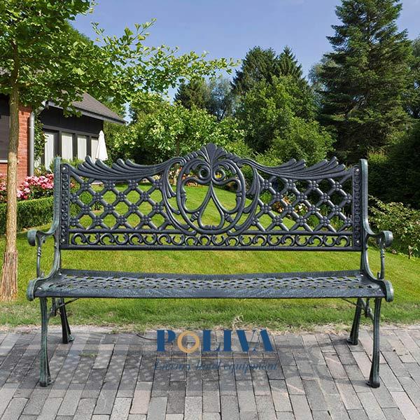 Ghế công viên bằng kim loại có đặc điểm là dễ tạo hình hoa văn