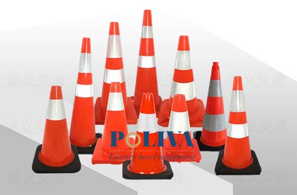 Poliva chuyên cung cấp số lượng lớn các cọc tiêu giao thông và các thiết bị phụ kiện