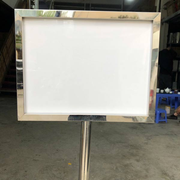 Hình ảnh thực tế bảng menu nhà hàng