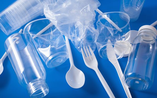 Giải pháp giảm thiểu rác thải nhựa