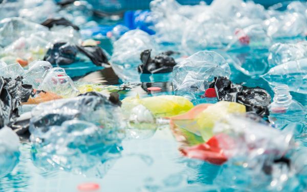 Nguyên nhân gây ra rác thải nhựa? Nguồn gốc từ đâu?